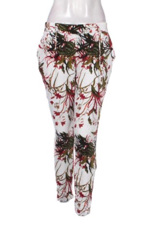 Pantaloni de femei Vero Moda, Mărime M, Culoare Multicolor, Preț 47,24 Lei, #137384009