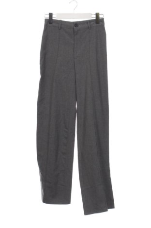 Damskie spodnie Pull&Bear, Rozmiar S, Kolor Szary, Cena 63,50 zł, #137392082