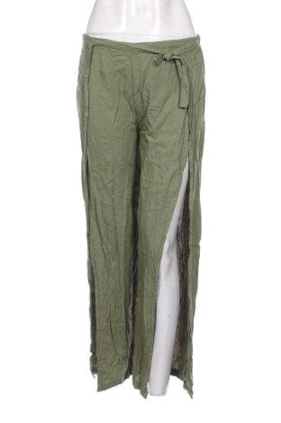 Damenhose Pull&Bear, Größe M, Farbe Grün, Preis 20,00 €, #137396255