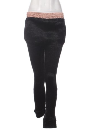 Pantaloni de femei Zara, Mărime L, Culoare Multicolor, Preț 99,73 Lei, #137334053