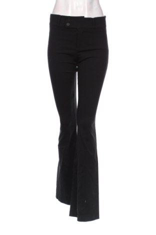 Pantaloni de femei Bershka, Mărime M, Culoare Negru, Preț 89,23 Lei, #137336794