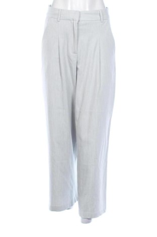 Pantaloni de femei Reserved, Mărime S, Culoare Gri, Preț 52,49 Lei, #137372976