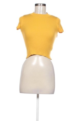 Дамски пуловер Bershka, Размер XS, Цвят Жълт, Цена 10,99 €, #137396135