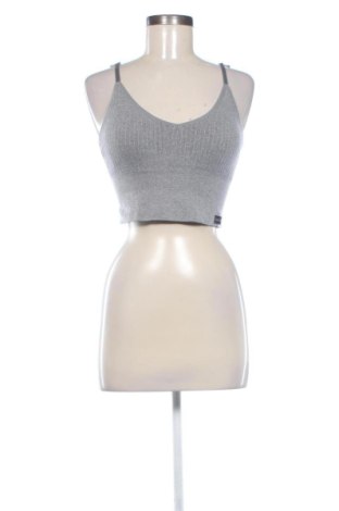Top sport de damă. Nautica, Mărime M, Culoare Gri, Preț 104,98 Lei, #137339215