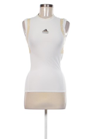 Top sport de damă. Adidas, Mărime S, Culoare Alb, Preț 104,98 Lei, #137357635