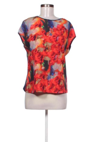 Top de femei Ted Baker, Mărime L, Culoare Multicolor, Preț 146,97 Lei, #137353877