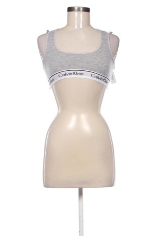 Top de femei Calvin Klein, Mărime M, Culoare Gri, Preț 121,51 Lei, #137406778