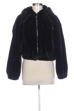 Palton de femei Bershka, Mărime M, Culoare Negru, Preț 204,71 Lei, #137371852