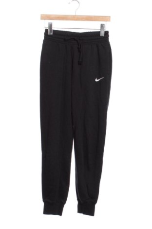 Дамско спортно долнище Nike, Размер XS, Цвят Черен, Цена 21,47 €, #137349465