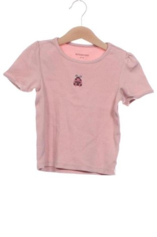 Tricou pentru copii Reserved, Mărime 2-3y/ 98-104 cm, Culoare Mov deschis, Preț 35,53 Lei, #137292866