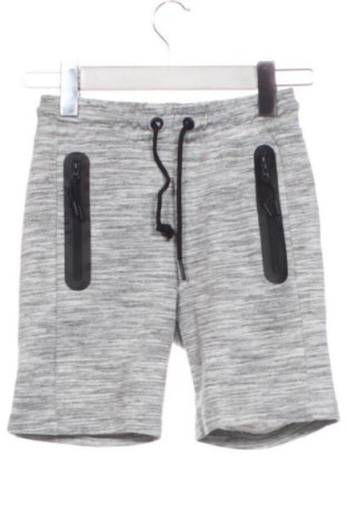 Detské krátke nohavice  F&F, Veľkosť 7-8y/ 128-134 cm, Farba Viacfarebná, Cena  6,00 €, #137337747
