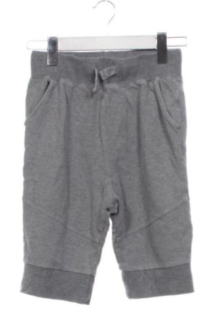 Pantaloni scurți pentru copii Unbranded, Mărime 10-11y/ 146-152 cm, Culoare Gri, Preț 33,48 Lei, #137283301