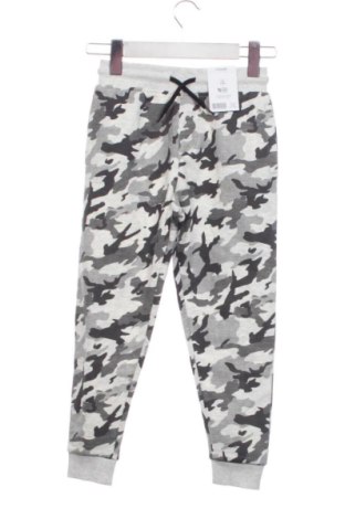 Pantaloni de trening, pentru copii George, Mărime 6-7y/ 122-128 cm, Culoare Multicolor, Preț 52,49 Lei, #137394645