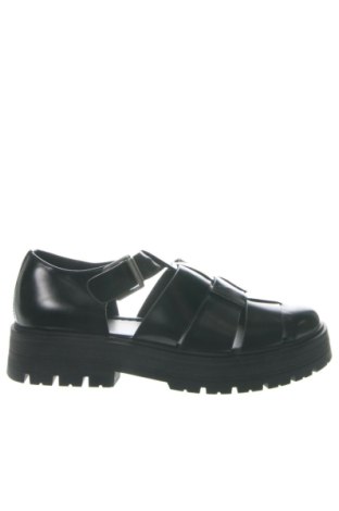 Мъжки обувки Bershka, Размер 42, Цвят Черен, Цена 30,00 €, #137354369