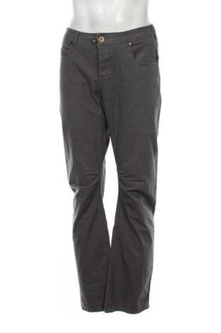 Herrenhose Cropp, Größe L, Farbe Grau, Preis 15,38 €, #137317897