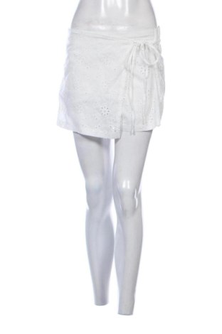 Fustă SHEIN, Mărime S, Culoare Alb, Preț 31,00 Lei, #137353213
