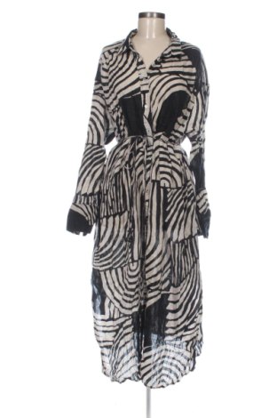 Рокля H&M, Размер XXL, Цвят Многоцветен, Цена 28,00 €, #137304718
