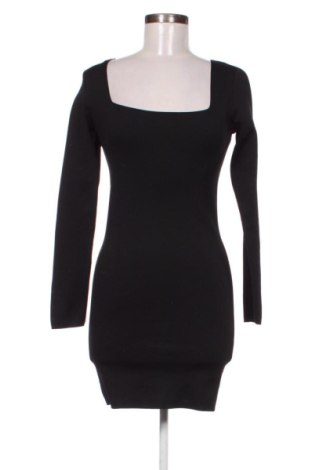 Φόρεμα Stradivarius, Μέγεθος S, Χρώμα Μαύρο, Τιμή 36,80 €, #137345638