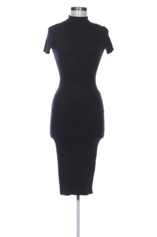 Рокля Pull&Bear, Размер XS, Цвят Черен, Цена 17,00 €, #137365900