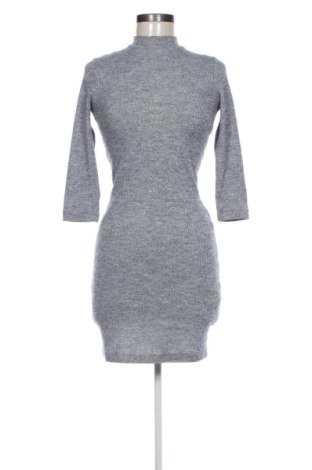 Kleid Terranova, Größe M, Farbe Grau, Preis € 5,00, #137366168