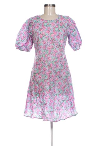 Kleid Sisters Point, Größe S, Farbe Mehrfarbig, Preis 11,00 €, #137370573