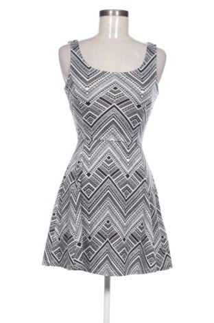 Rochie H&M, Mărime XS, Culoare Multicolor, Preț 72,00 Lei, #137371478