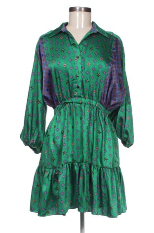 Rochie Sandro, Mărime M, Culoare Multicolor, Preț 703,90 Lei, #137374677