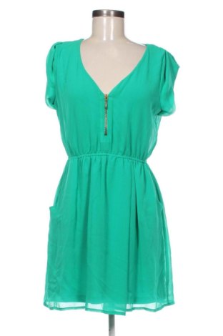 Rochie Stradivarius, Mărime L, Culoare Verde, Preț 121,69 Lei, #137378639