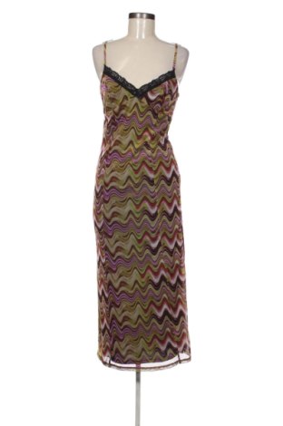 Sukienka Urban Outfitters, Rozmiar M, Kolor Kolorowy, Cena 162,11 zł, #137379921