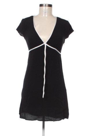 Rochie Cropp, Mărime S, Culoare Negru, Preț 128,44 Lei, #137385339