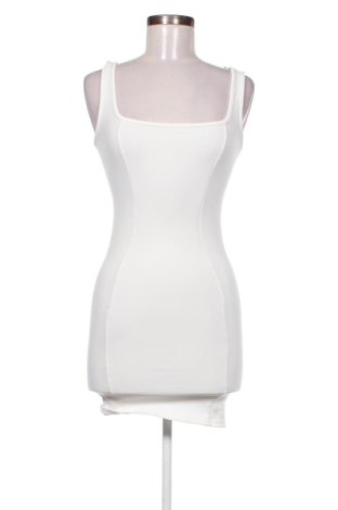 Sukienka Boohoo, Rozmiar XS, Kolor Biały, Cena 42,34 zł, #137386158