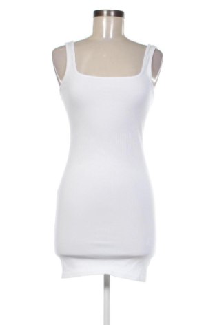 Rochie Bershka, Mărime M, Culoare Alb, Preț 79,99 Lei, #137387510