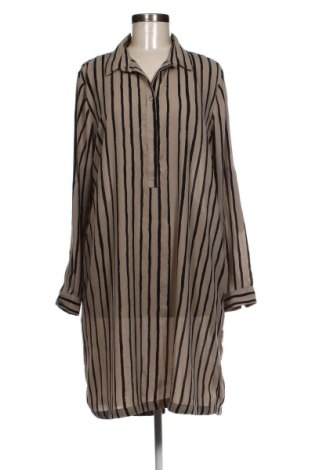 Kleid Monki, Größe M, Farbe Mehrfarbig, Preis 8,00 €, #137398391