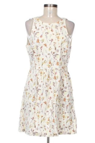 Kleid Stradivarius, Größe M, Farbe Mehrfarbig, Preis € 12,28, #137386658