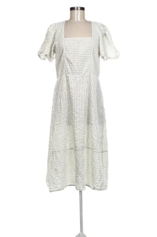 Рокля Vero Moda, Размер XL, Цвят Многоцветен, Цена 20,76 €, #137353151