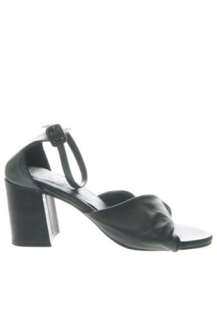 Сандали Answear, Размер 39, Цвят Черен, Цена 26,67 €, #137350808
