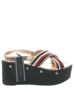 Sandały Tommy Hilfiger, Rozmiar 40, Kolor Kolorowy, Cena 313,28 zł, #137382642