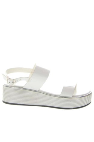 Szandálok Unbranded, Méret 36, Szín Fehér, Ár 9 998 Ft, #137335847