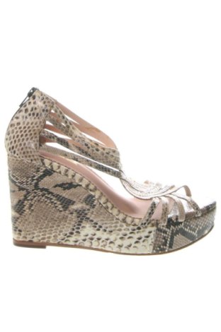Sandale Unbranded, Mărime 40, Culoare Multicolor, Preț 196,32 Lei, #137362316