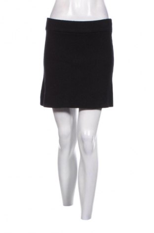 Sukně Zara, Velikost S, Barva Černá, Cena  139,00 Kč