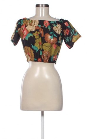 Damen Shirt NEW COLLECTION, Größe S, Farbe Mehrfarbig, Preis 1,99 €