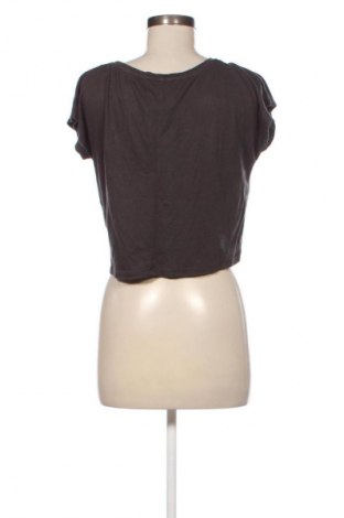 Tricou de femei Bershka, Mărime S, Culoare Multicolor, Preț 44,74 Lei