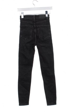 Blugi de femei Zara, Mărime XXS, Culoare Negru, Preț 85,99 Lei