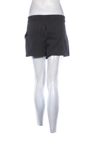 Damen Shorts Bershka, Größe S, Farbe Mehrfarbig, Preis 1,99 €