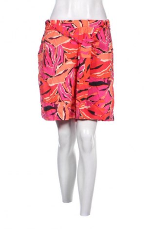 Γυναικείο κοντό παντελόνι C&A, Μέγεθος XL, Χρώμα Πολύχρωμο, Τιμή 4,99 €