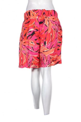 Γυναικείο κοντό παντελόνι C&A, Μέγεθος XL, Χρώμα Πολύχρωμο, Τιμή 4,99 €