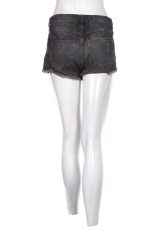 Dámské kraťasy  H&M, Velikost S, Barva Šedá, Cena  119,00 Kč