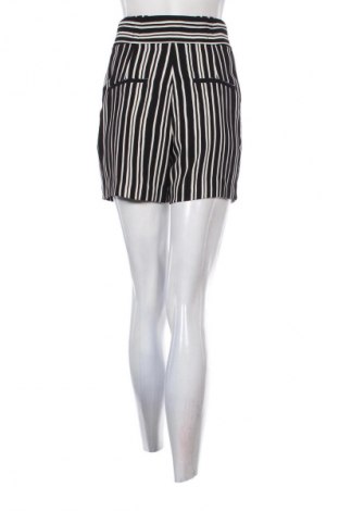 Damskie szorty H&M, Rozmiar S, Kolor Kolorowy, Cena 29,89 zł