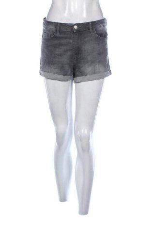 Dámské kraťasy  H&M, Velikost M, Barva Černá, Cena  89,00 Kč
