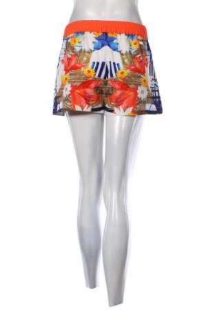 Дамски къс панталон Indikah, Размер M, Цвят Многоцветен, Цена 2,04 €